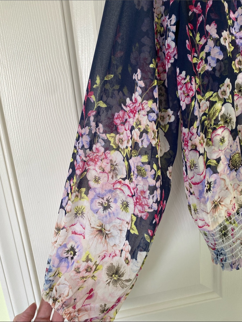 White House Black Market Navy Floral Sheer Blouson - Picture 8 of 9